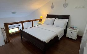 Loft Encantador Em Praia Do Forte Proximo A Vila.